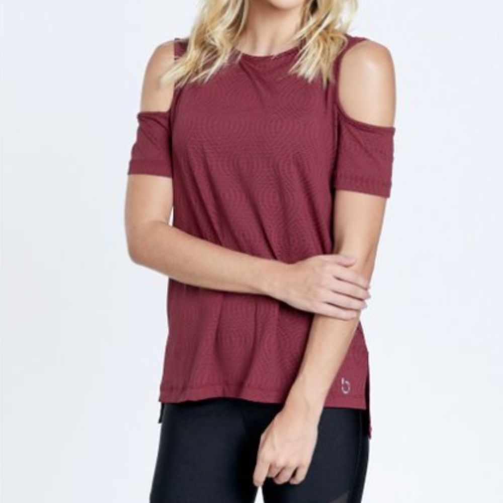 CUT OUT DRY FIT WORKOUT TOP - BURGUNDY